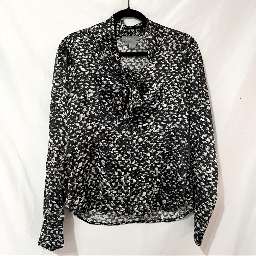 Eccoci Black & White Silk Bow Button Blouse